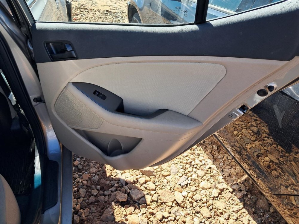 OPTIMAKIA 2011 Glove Box 4809367