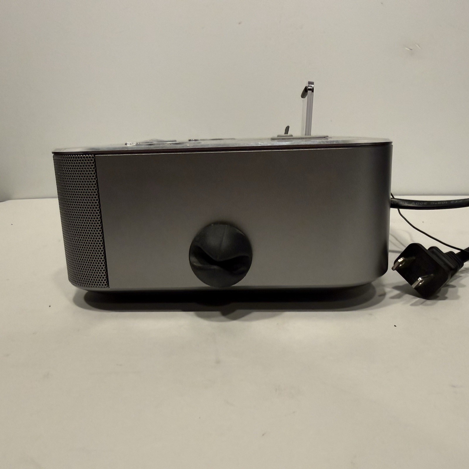Philips DC291/37 iPod iPhone Speaker Dock Alarm Clock Tested Working