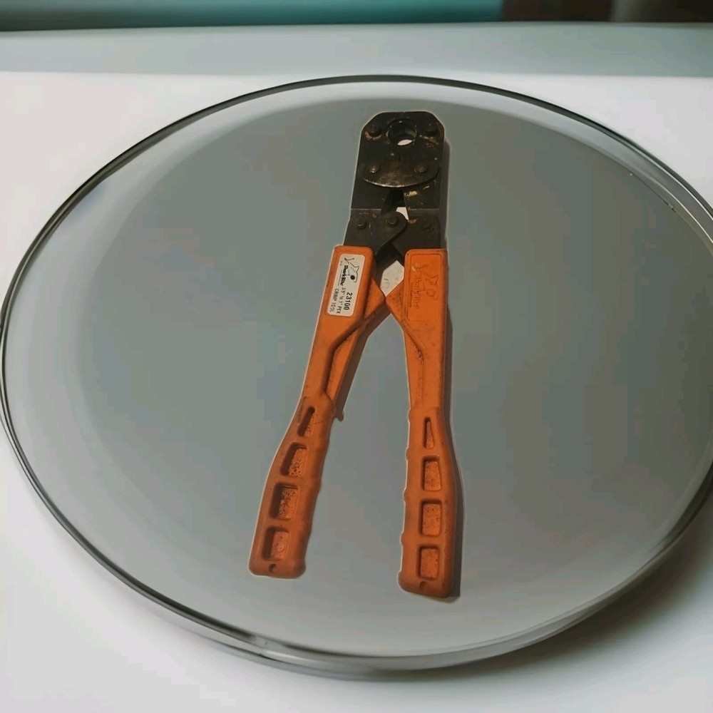 SharkBite 23100 Crimping Tool