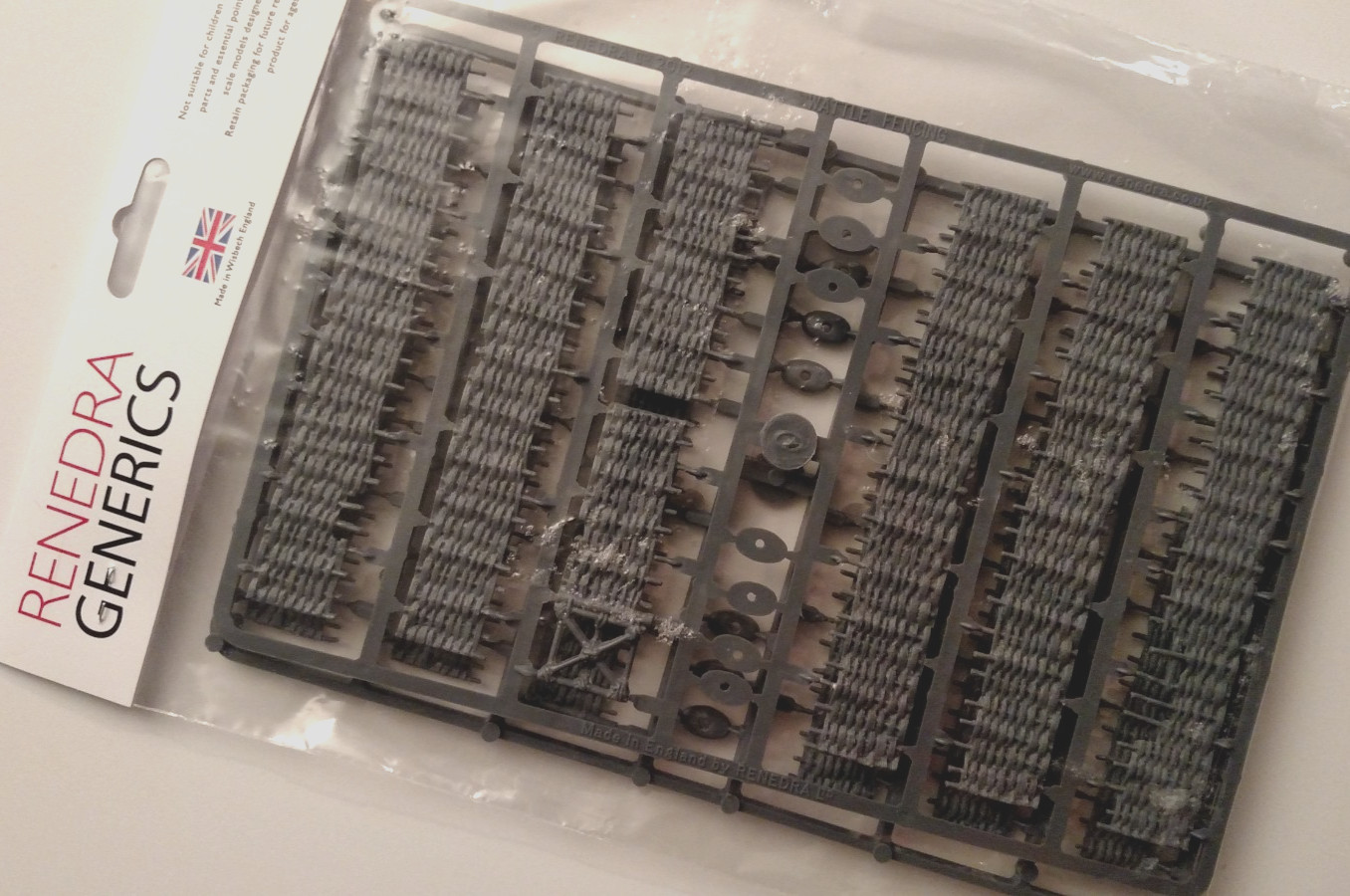 Renedra Plastic WATTLE FENCING - For 28mm Wargames - Historical or Fantasy
