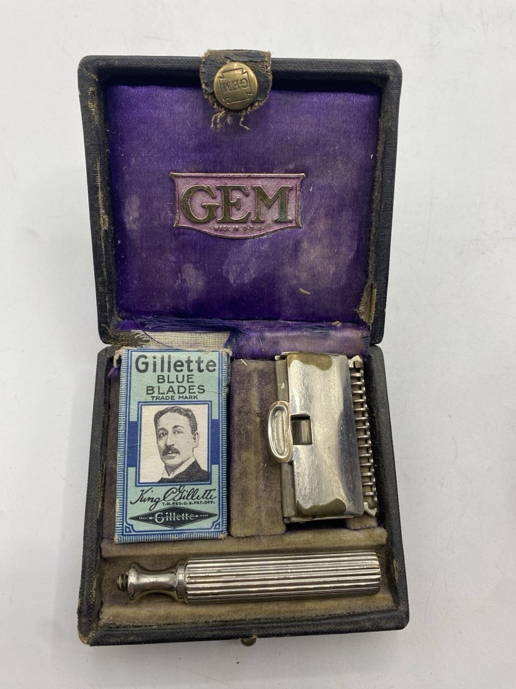 Vintage GEM Razor