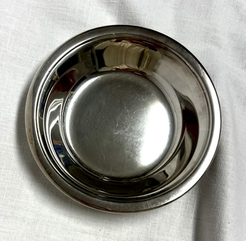 Vintage REED & BARTON Silver Plate Colonial Candy Dish