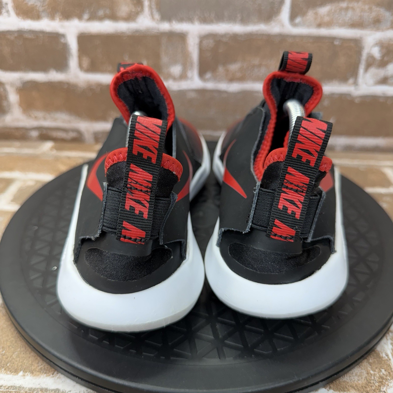 Nike Flex Runner University Red Running Shoes AT4662-607 Boys Youth Size 6.5Y