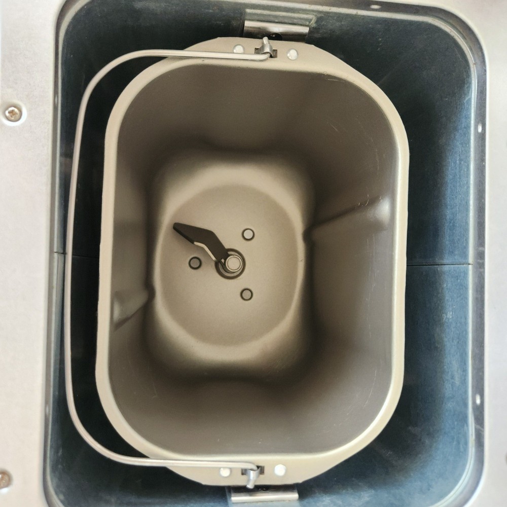 Welbilt White Large Bread Machine ABM6900