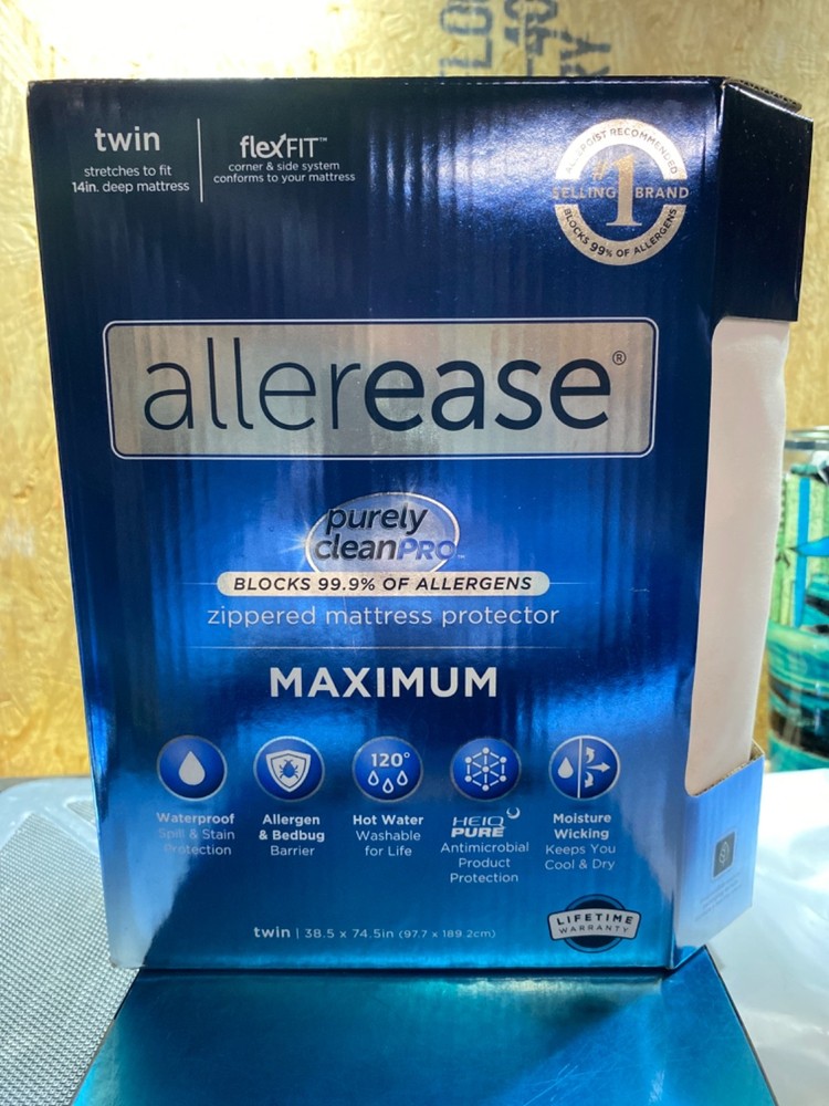 Aller-Ease Maximum Bed Bug and Allergy Mattress Protector White Twin