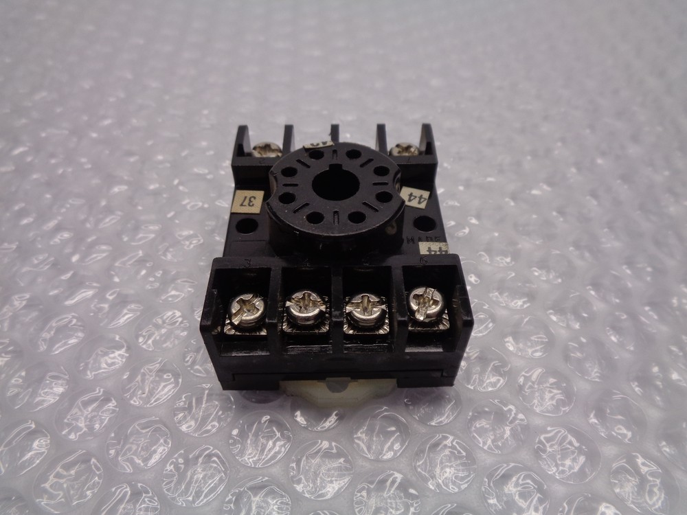 CUSTOM CONNECTOR OTO8-PC RELAY BASE NSNP