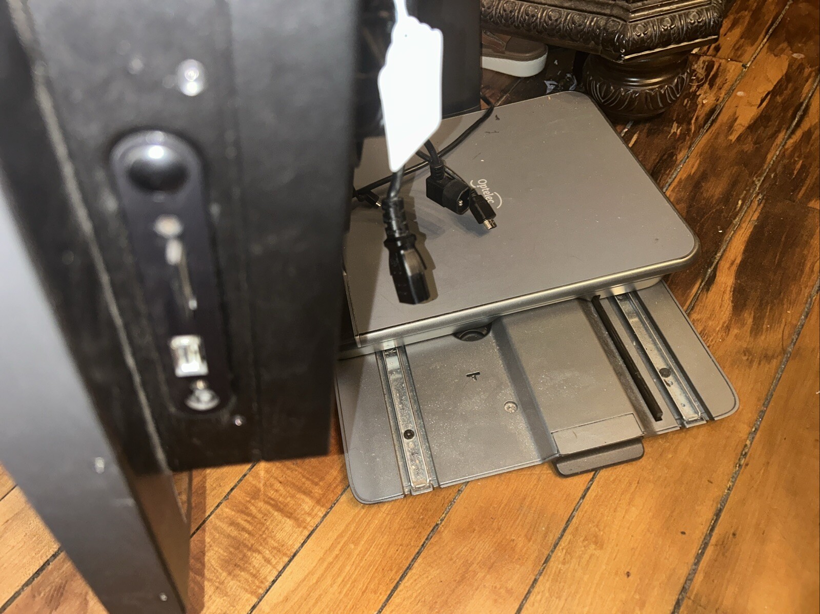 OPTELEC CLEARVIEW C SPEECH LOW VISION VIDEO MAGNIFIER 24" HDTV . Pick Up Only