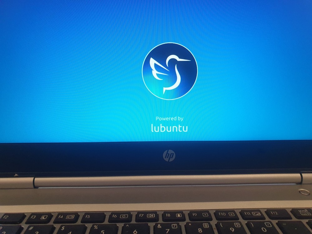 Linux Lubuntu V24.04.4 64-bit, Bootable Live and Install USB Flash Drive