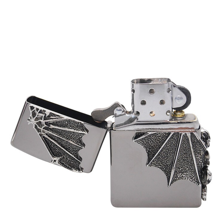 Zippo 250-18 Gargoyle 2 Si Lighter