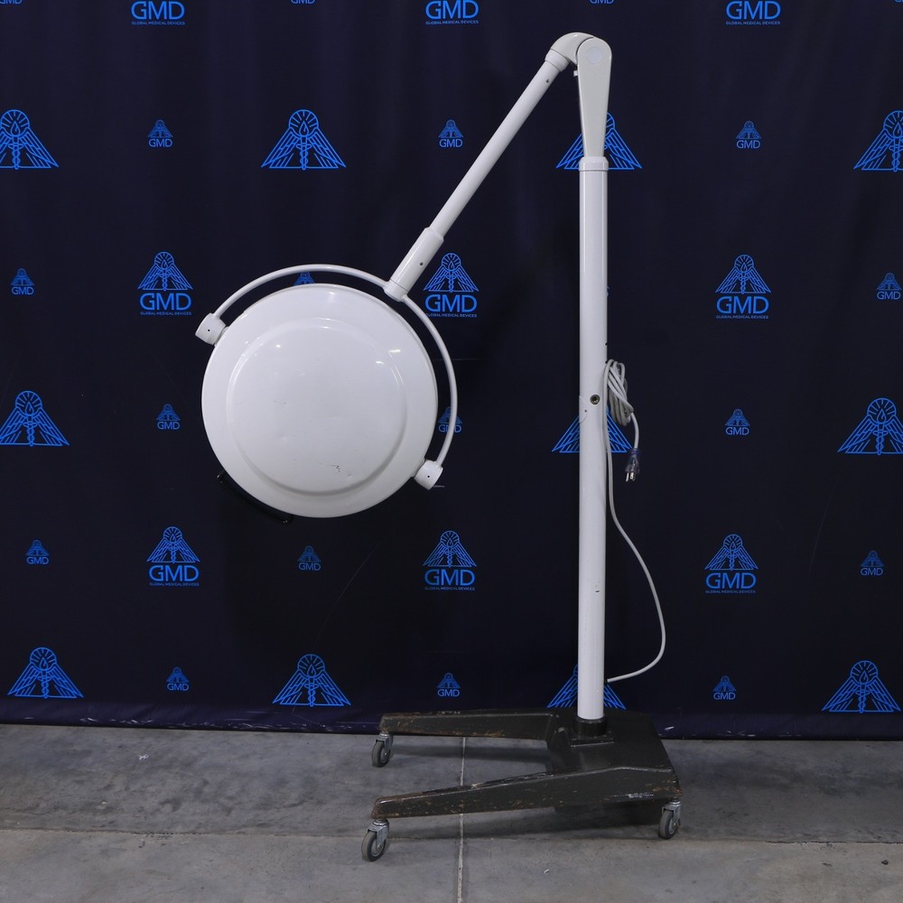 Skytron Infinity IN19 Surgical Light