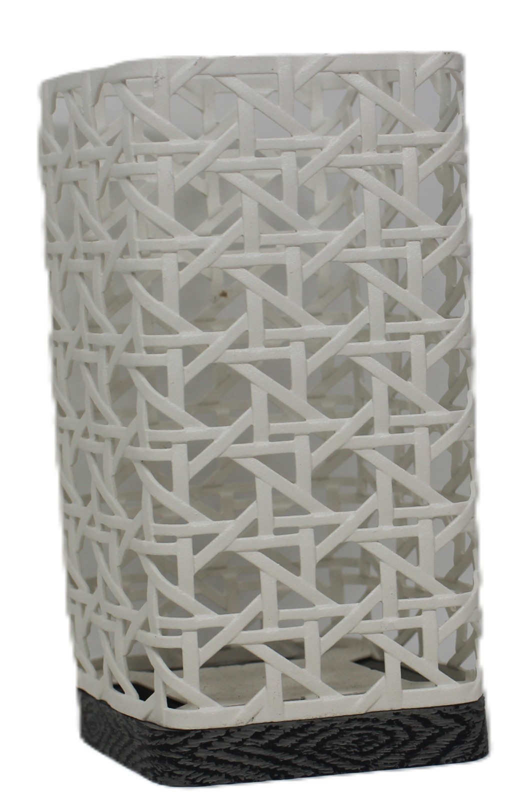 Bath & Body Works White Caned Wicker Gentle Foam Foaming Soap Holder Brand New