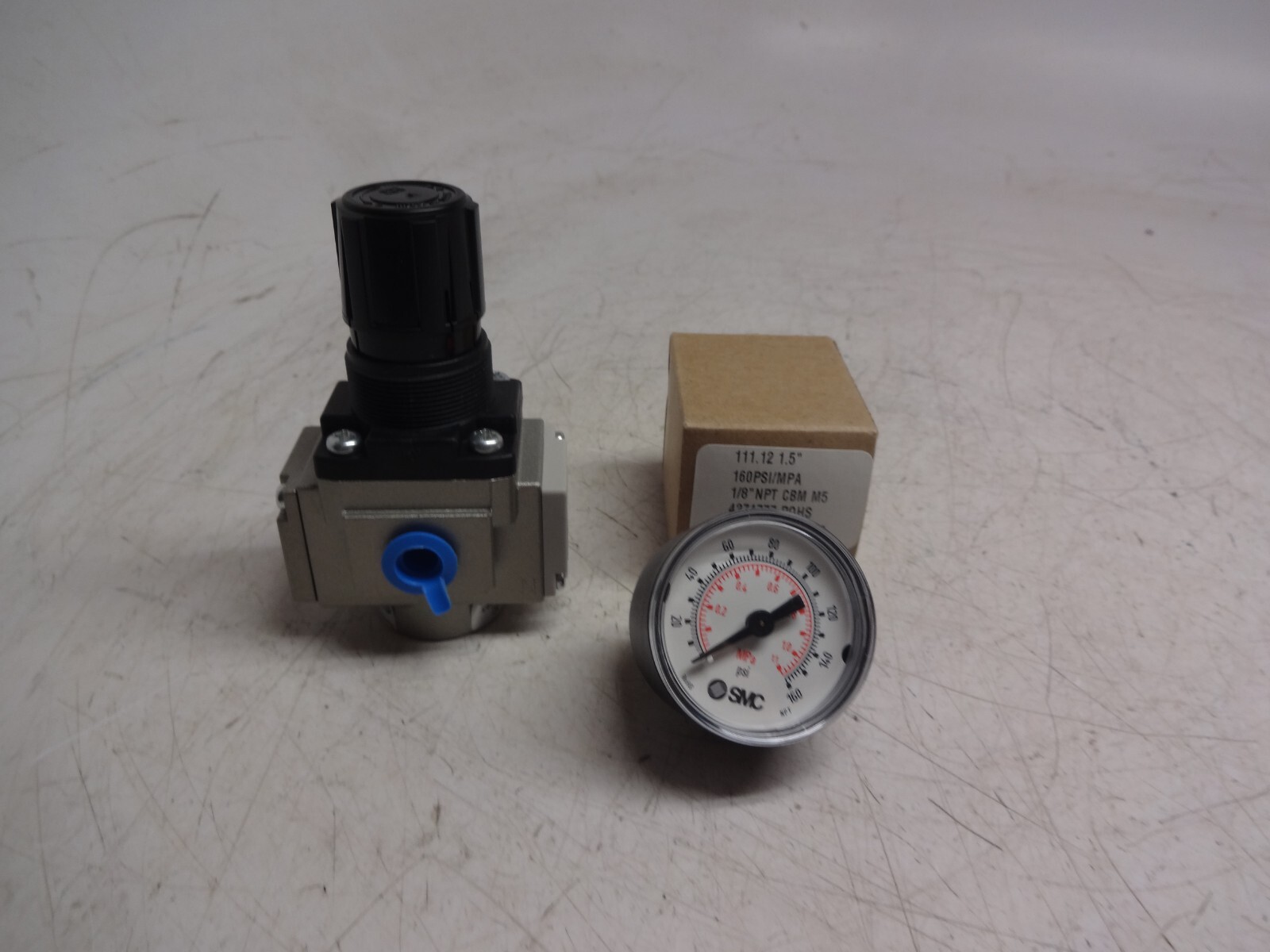 Smc Ar20-n01g-rz Pneumatic Pressure Regulator 0-160psi 1/8" NPT