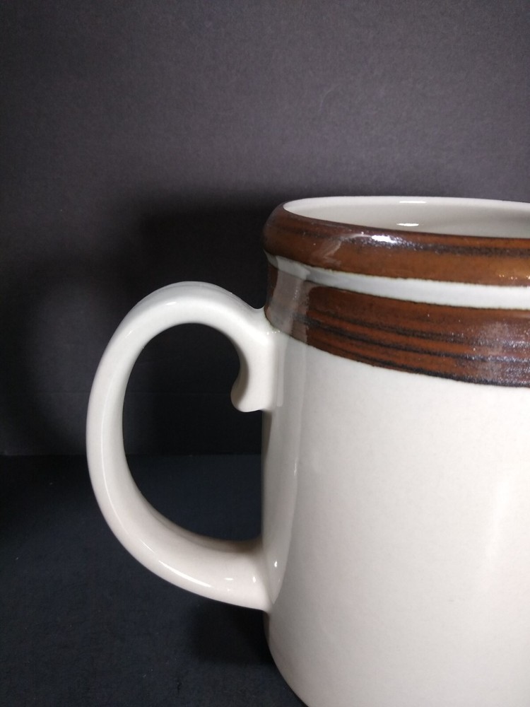 Arabia Karelia 32 ounce Brown Pitcher