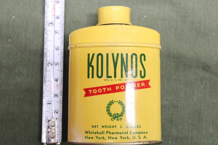 US Military Issue ORIGINAL WWII 1940's FIRST AID Kit KOLYNOS Tooth Powder Can