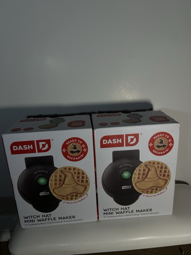 2-Dash Ready To Decorate Witch Hat Mini Waffle Maker