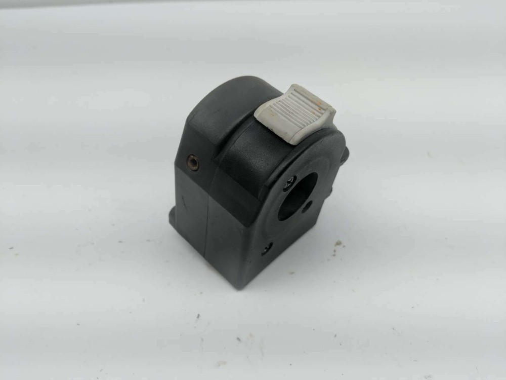 05 Polaris Predator 500 Left Control Button Switch