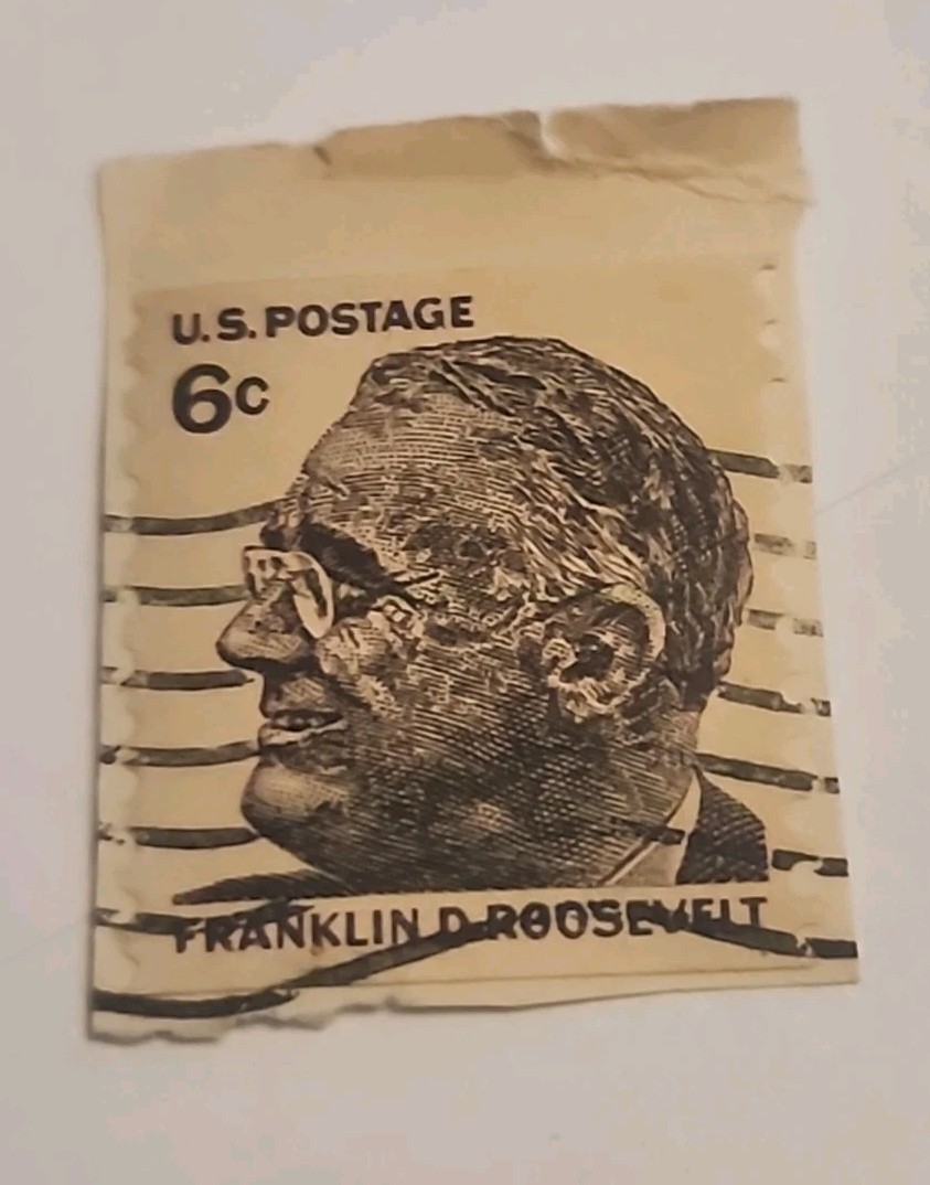 2 Vintage 6 Cent Franklin D. Roosevelt Postage Stamp USED 1966 1967