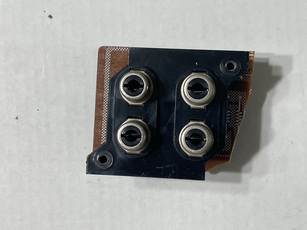 Marantz 1122DC - RCA Inputs / Outputs