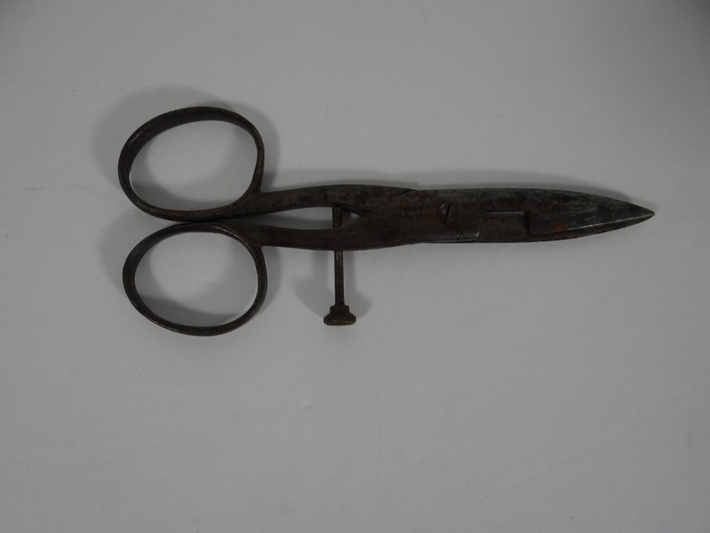 Vintage Buttonhole Scissors Jos. Bernard Sewing Tool