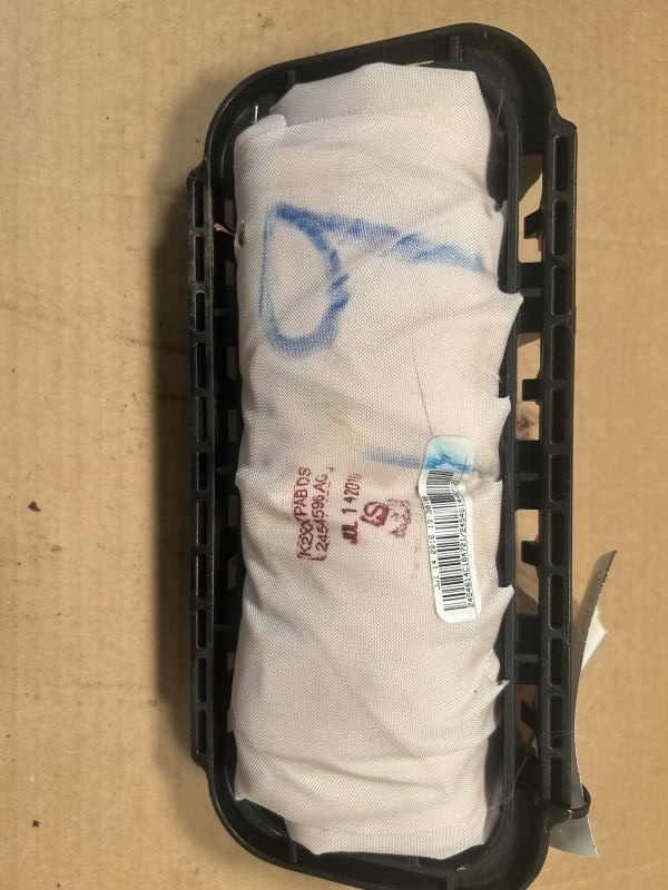 SILVRDO15 2017 Glove Box 18748