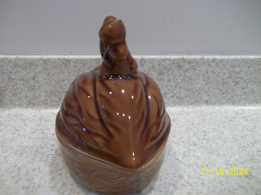 2 Pc. Ceramic Squirrel on Walnut Nut Candy Jar Walnuts Bowl Dish