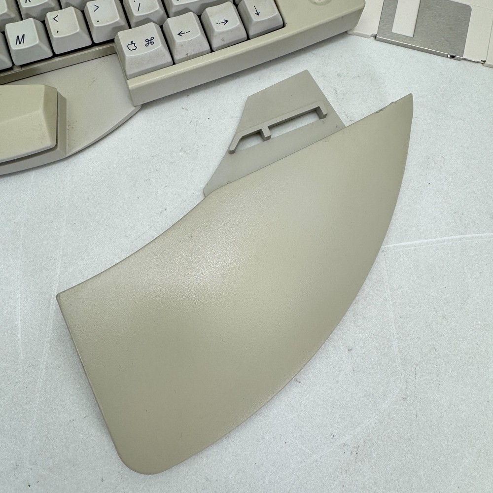 Vintage Apple Mac Adjustable Keyboard M1242 + Numeric Keypad & Disk Ergonomic