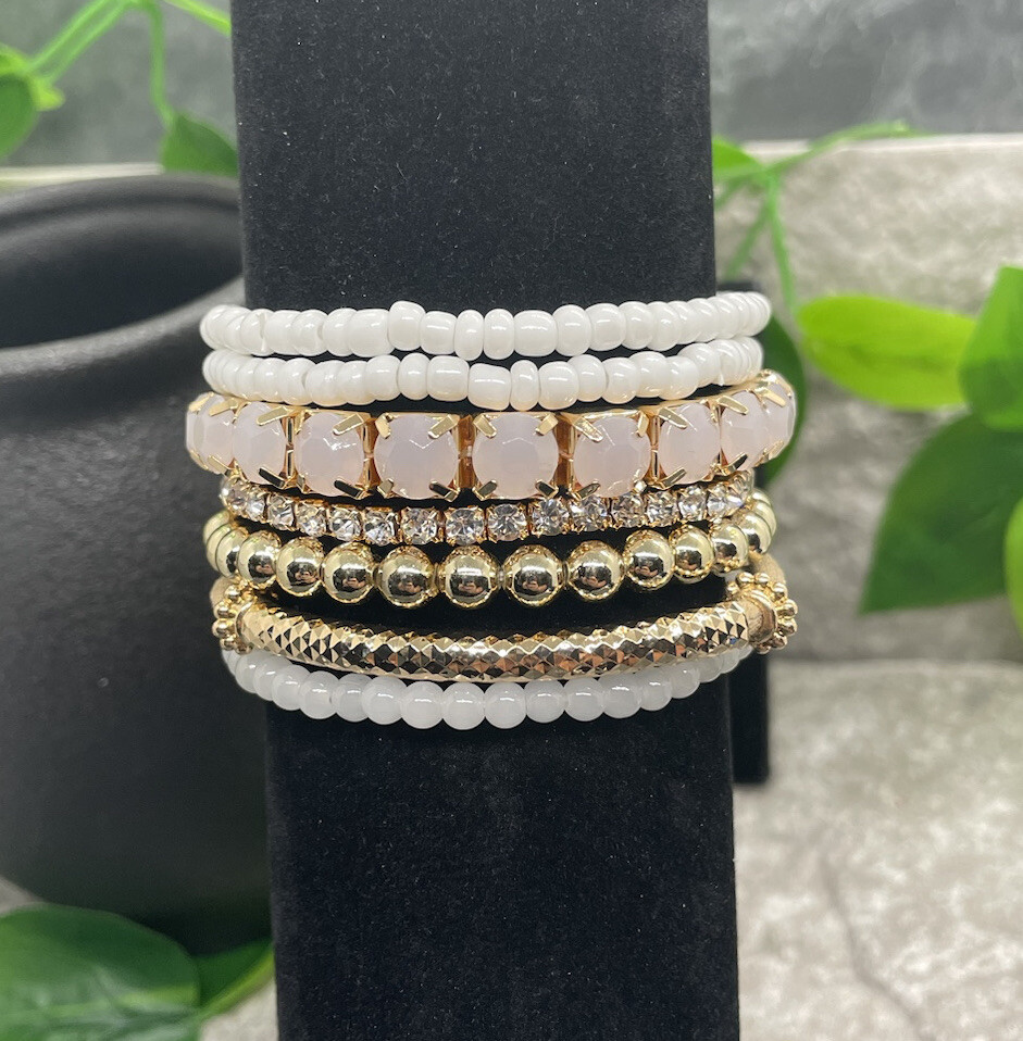 7 PC Handmade Boho Beaded Stackable 6.5" Plus Stretch Bracelet Set New A1957