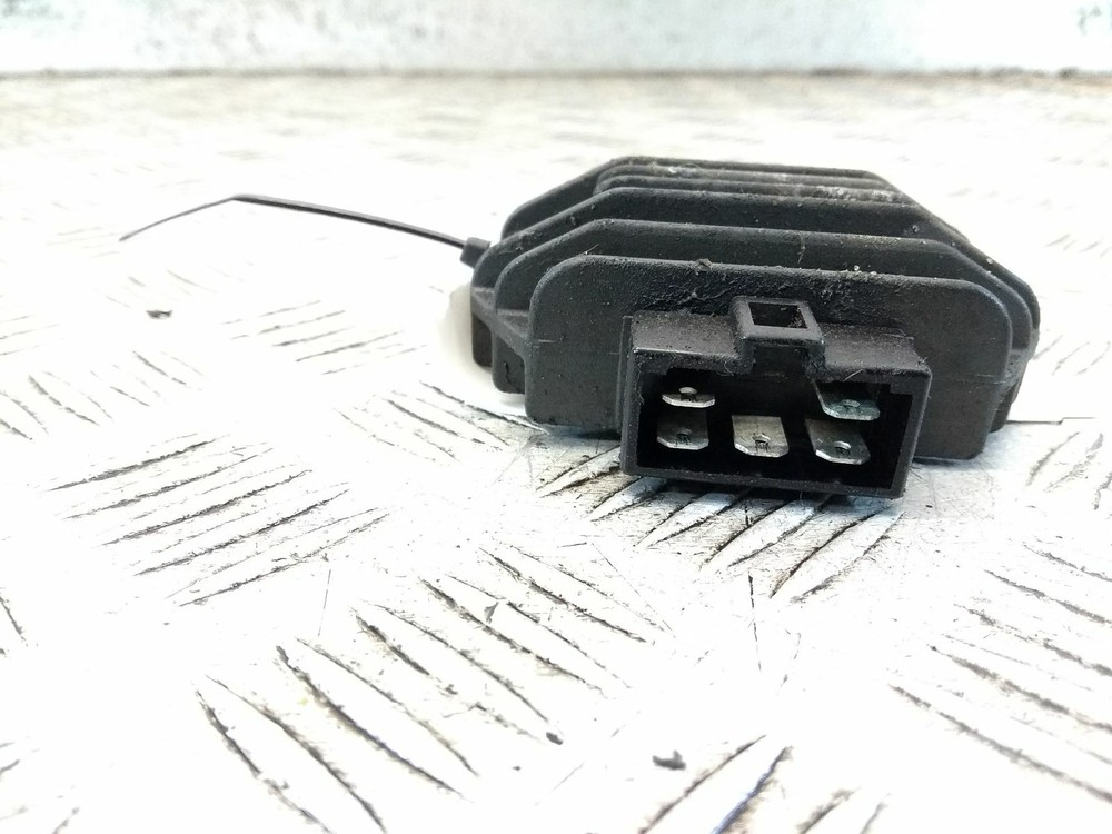 2006 APRILIA SR 50 RECTIFIER REGULATOR