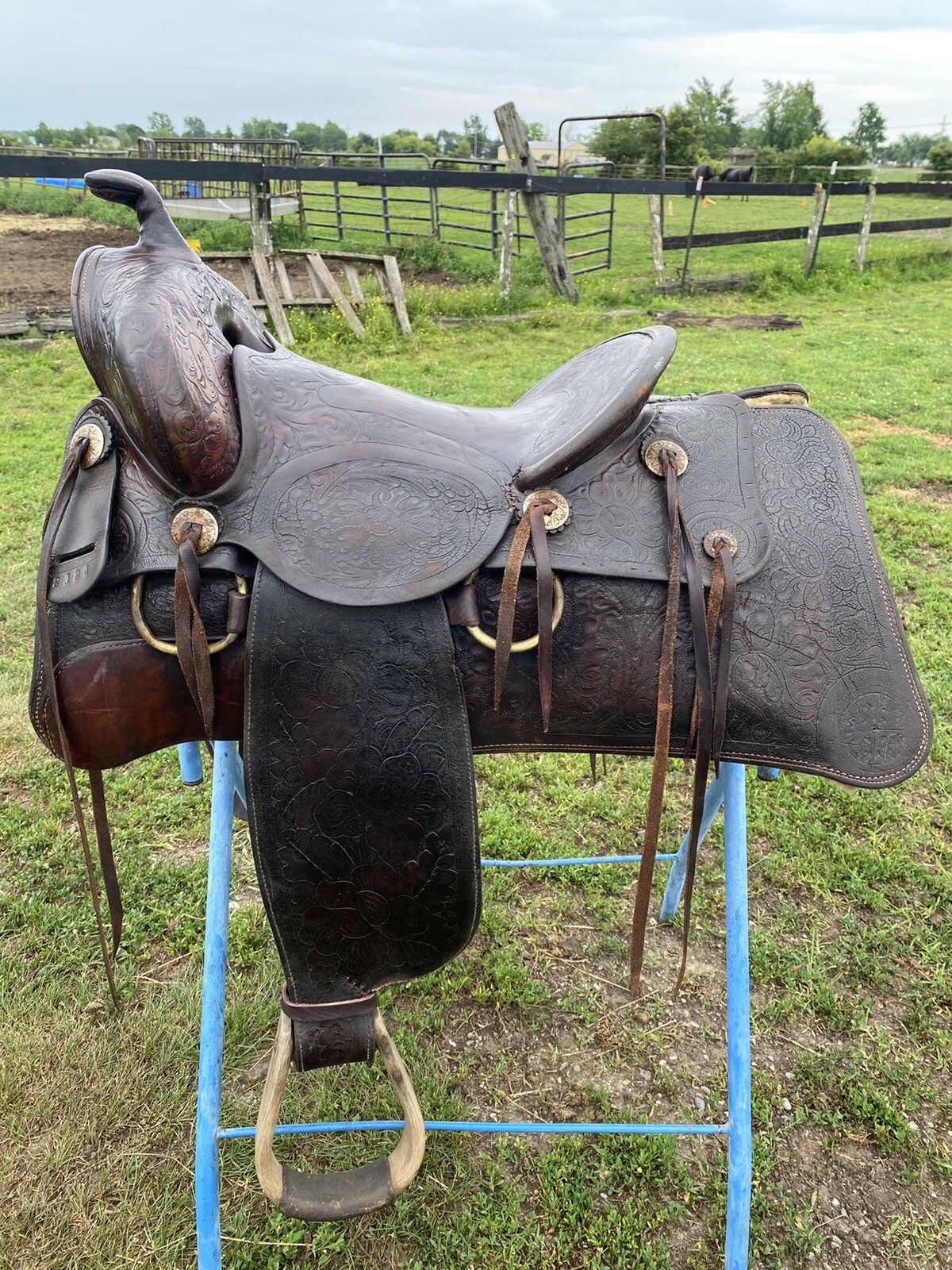 Antique Heiser Denver  tooled leather 16 " slick seat wide fork Western saddle