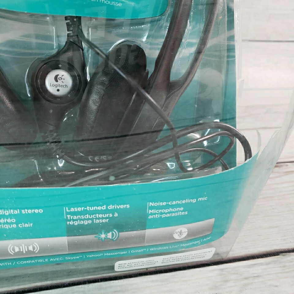 Logitech USB Wired Computer Headset w/Noise Canceling Microphone H390 New Open