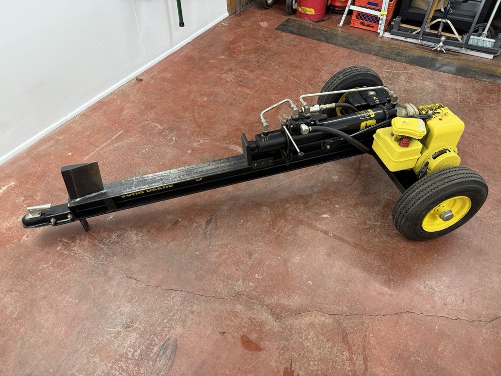 John Deere  Model 5JD  Horizontal Log Splitter W/Hitch