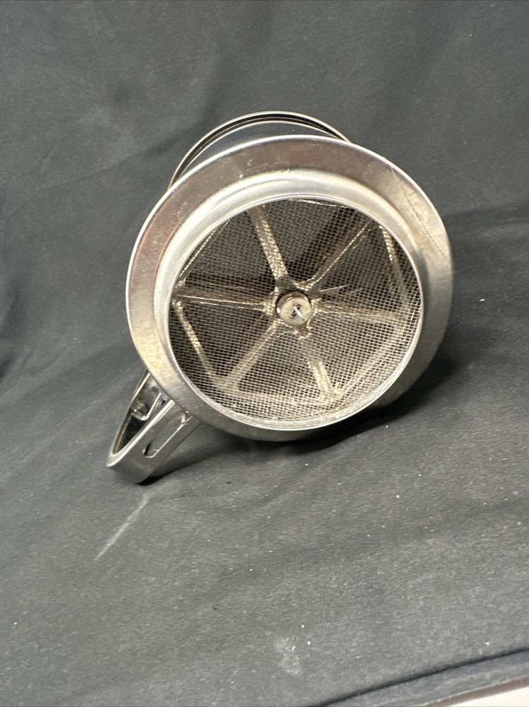 Stainless Steel Hand Held Spring Handle Flour Sifter, EUC