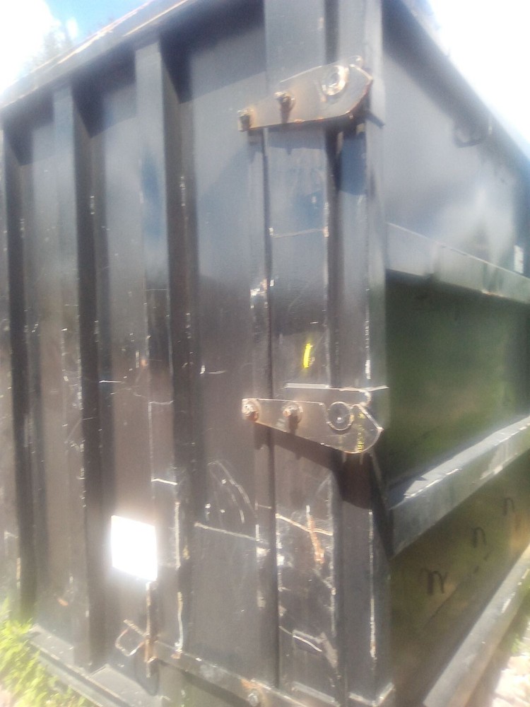 Used 20 And 30 Yard Roll Off Container Dumpster