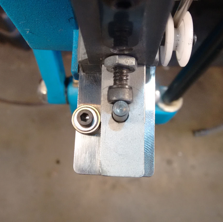 Dillon RL 550B/C Primer Track Bearing Plate W/Ball Bearing