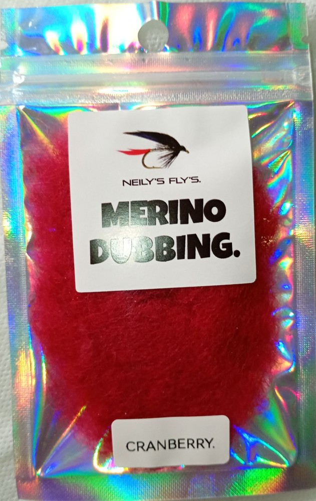 MERINO DUBBING Cranberry.