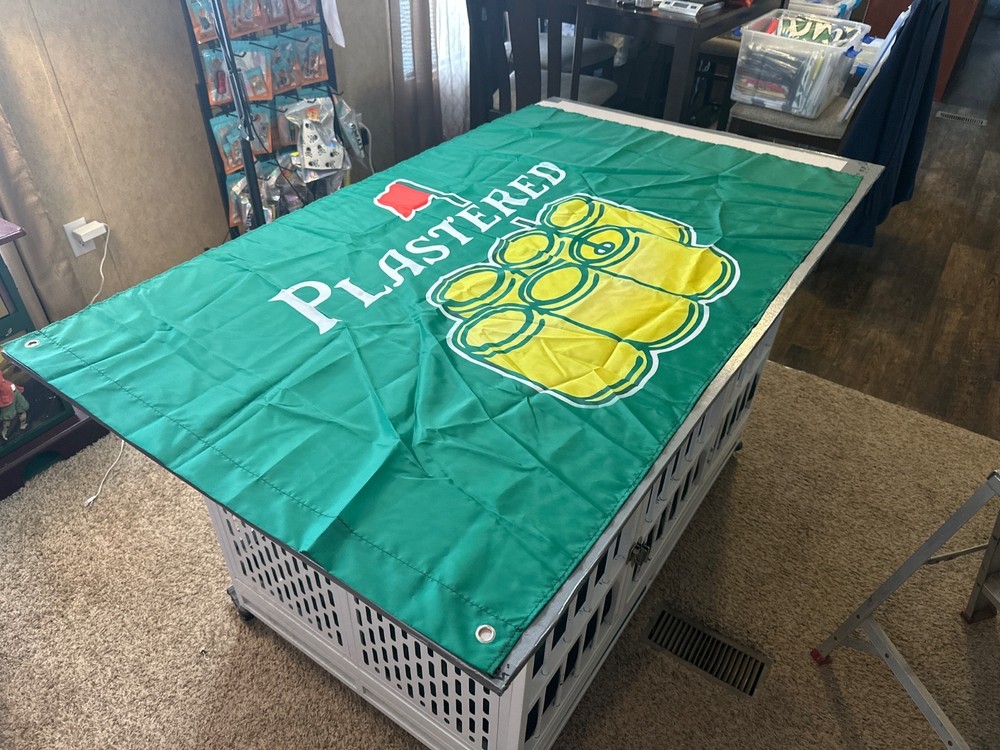 Plastered 3X5 Banner, one sided, grommets one side