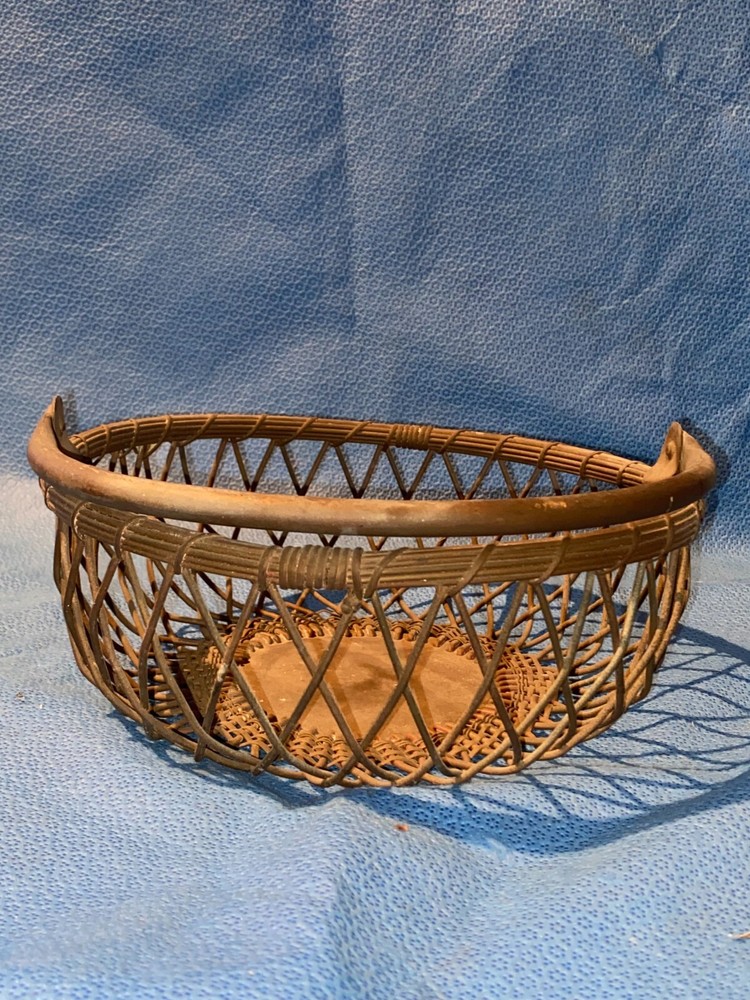 Vintage Round Metal Wire Egg Basket