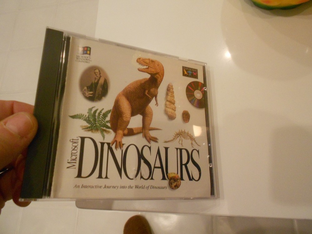 MICROSOFT DINOSAURS PC 1993 CD ROM-WINDOWS GREAT CONDITION