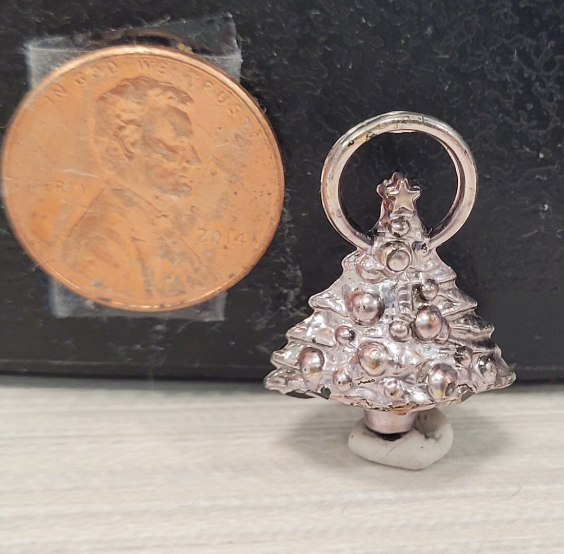 Vintage plastic Chrome CHRISTMAS TREE gumball charm prize jewelry