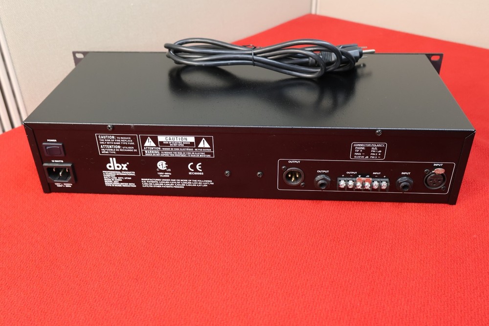 dbx 2031 Equalizer / Limiter with TYPE 3 NR