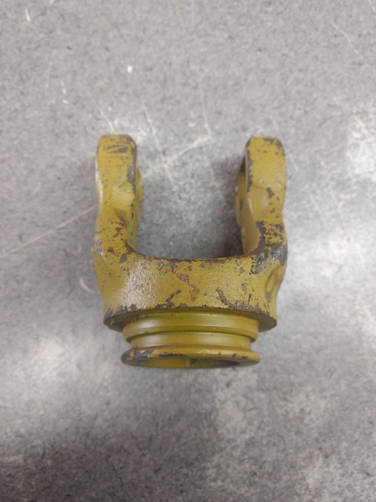 041187 PTO YOKE