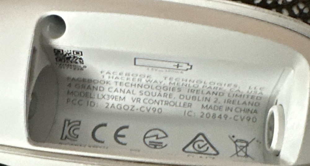 Oculus Meta Quest 2 VR Controller Pair Left and Right Controllers LX39EM-JD96CX