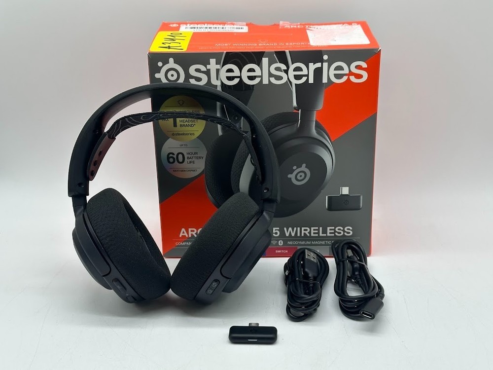 SteelSeries Arctis Nova 5 Wireless Multi-System Gaming Headset
