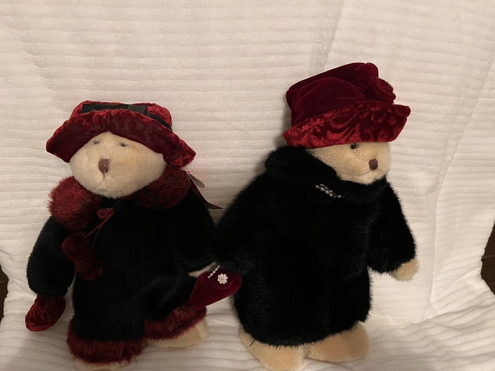 Vintage Russ Teddy Bears