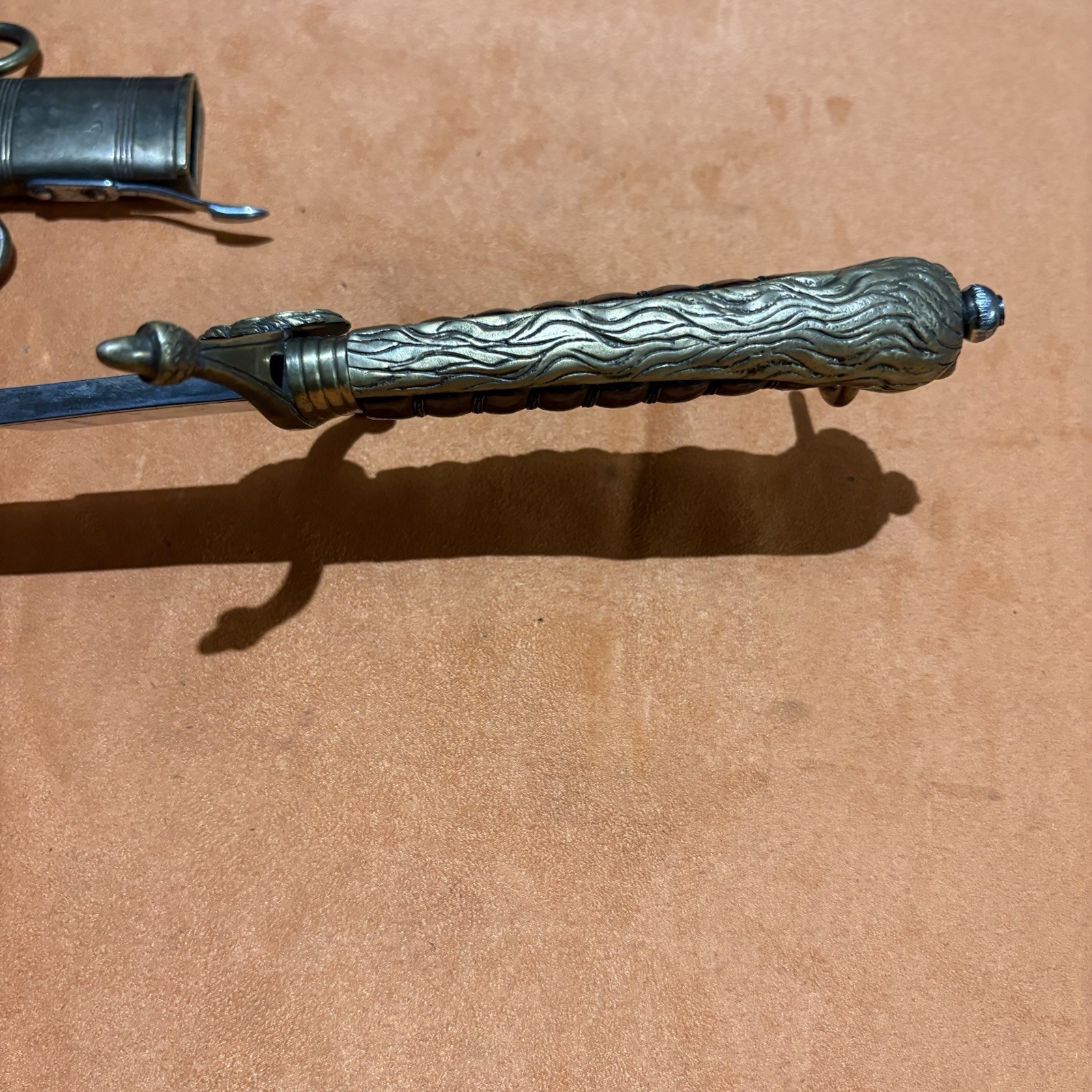 WW1 British Naval Lion Head Engraving Sword