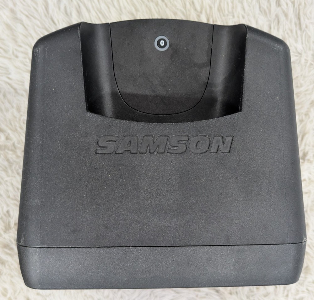 Samson Expedition XP106 Rechargeable Portable PA +Bluetooth, includes microphone