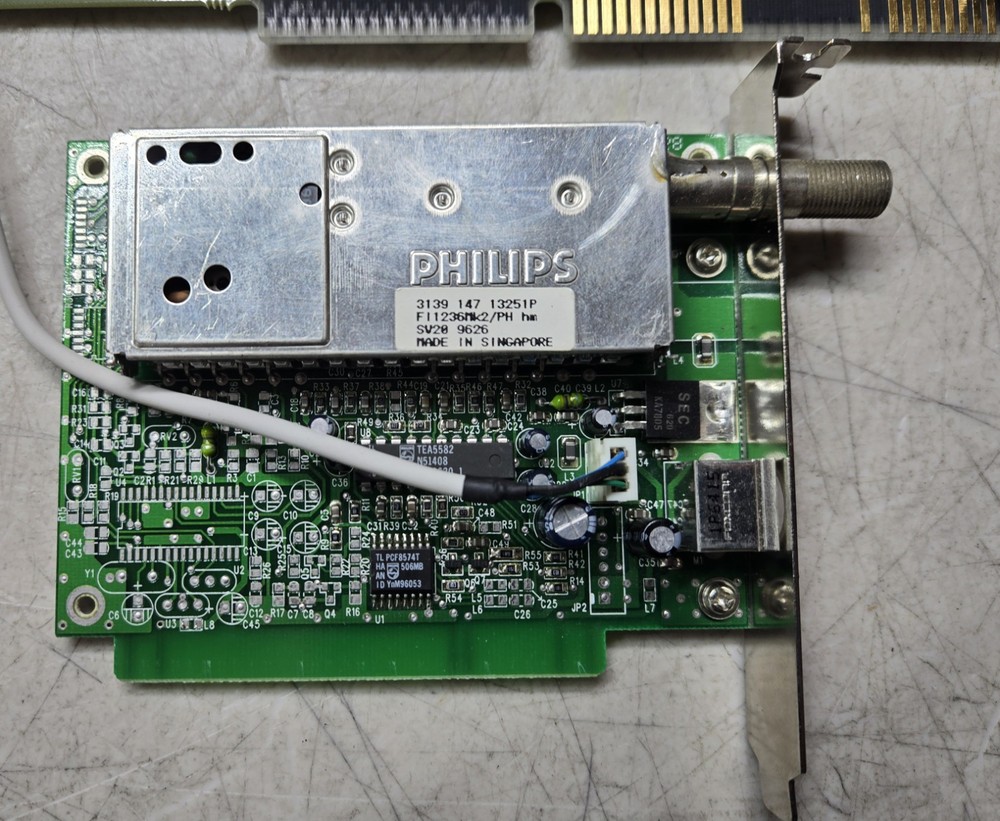 Unique Windows 98 Computer Promise HD Controller SCSI CD-ROM Sound Blaster AWE64