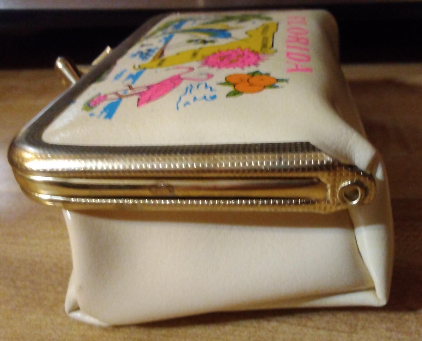 Vtg FLORIDA Souvenir Travel Manicure Sewing Kit Cigarette Makeup Lipstick Holder