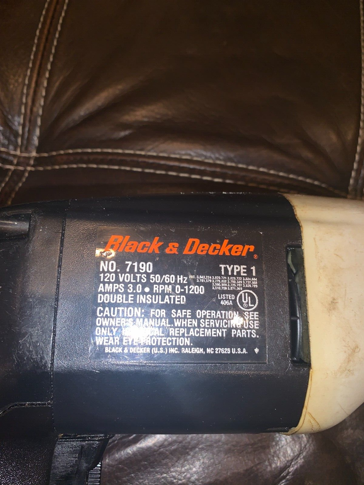 Black & Decker 3/8'' Drill Variable Speed Reversing Infinte Speed Lock