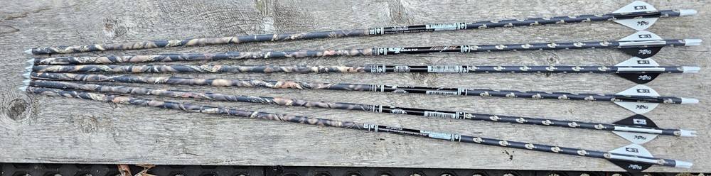 YOUTH ARROWS WITH POINTS